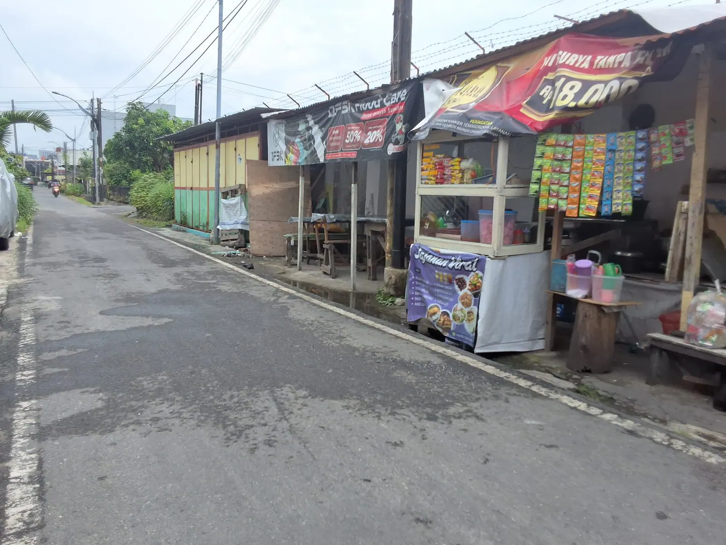 Jajanan Viral Jl. Nangka, foto 1 dalam rute Trail 2 Lanskap Kampung Melayu