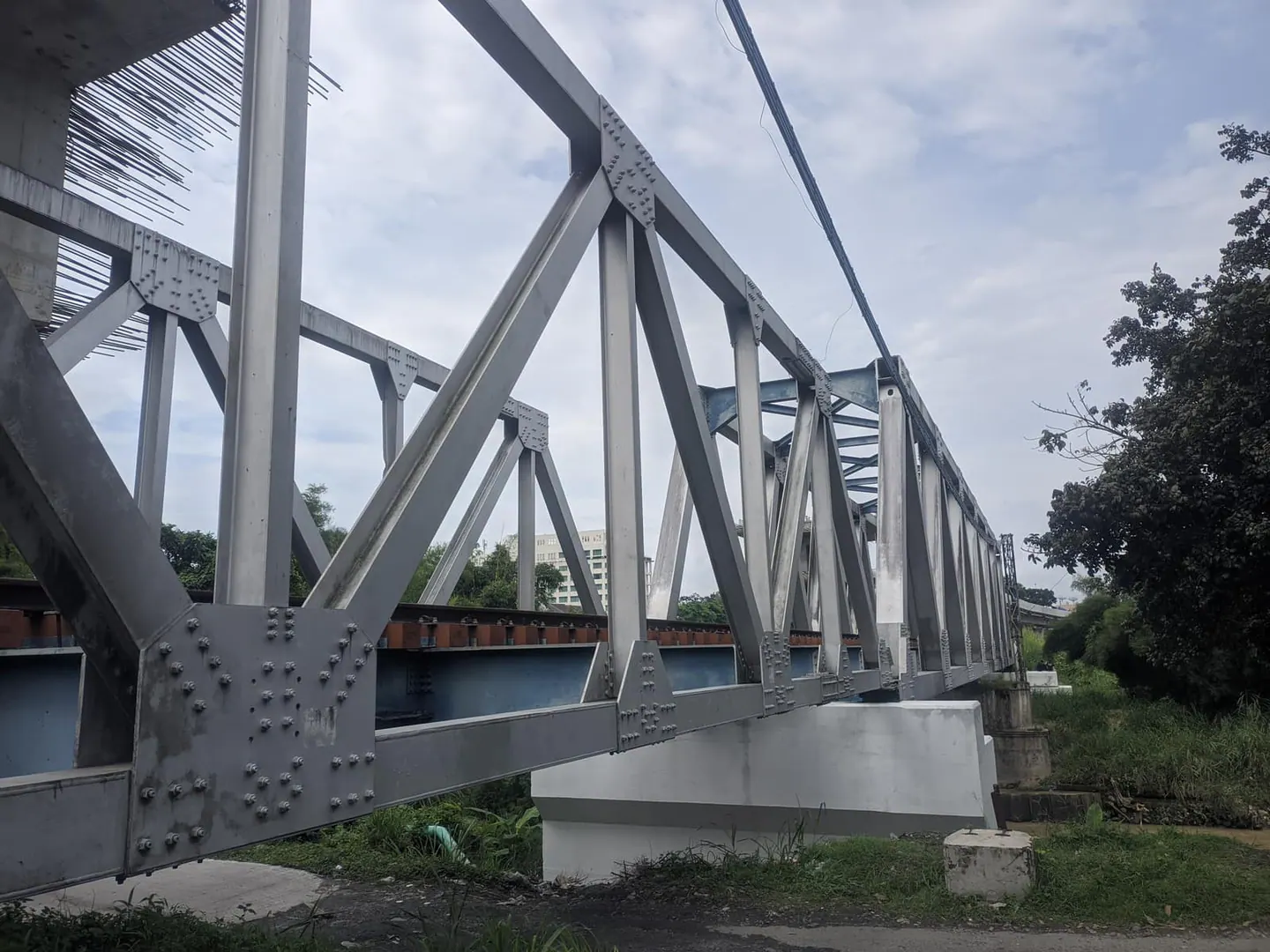 Jembatan Kereta Api, foto 1 dalam rute Trail 1 Tepian Sungai Deli